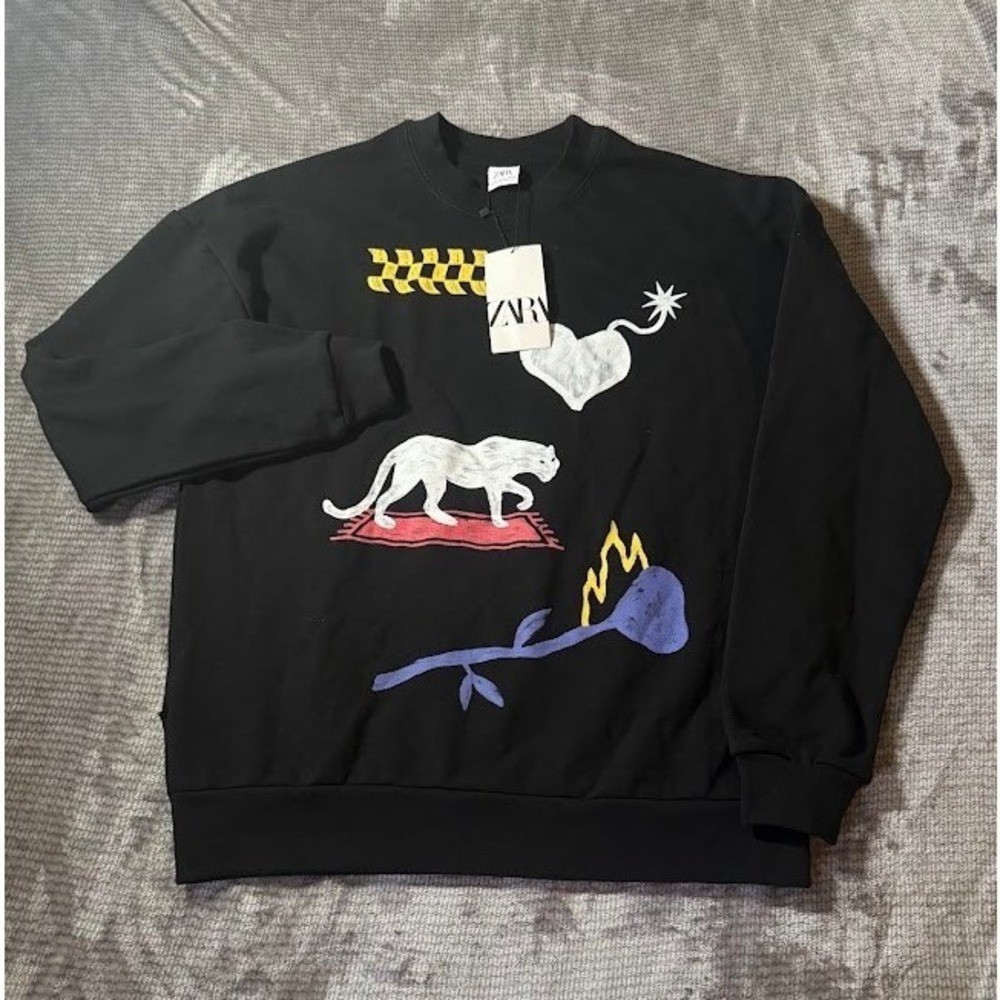Zara Mens Black Graphic Sweatshirt Stay Still Panther Heart Bomb Print M NEW